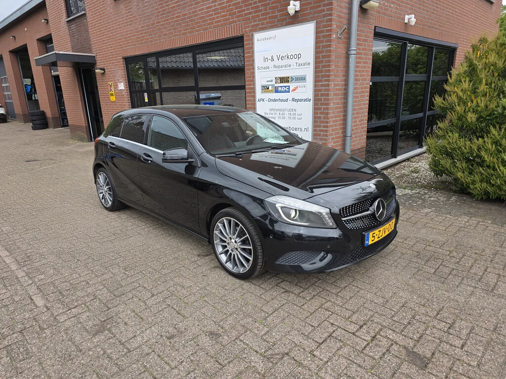 Mercedes-Benz A-Klasse (2015) — foto 1