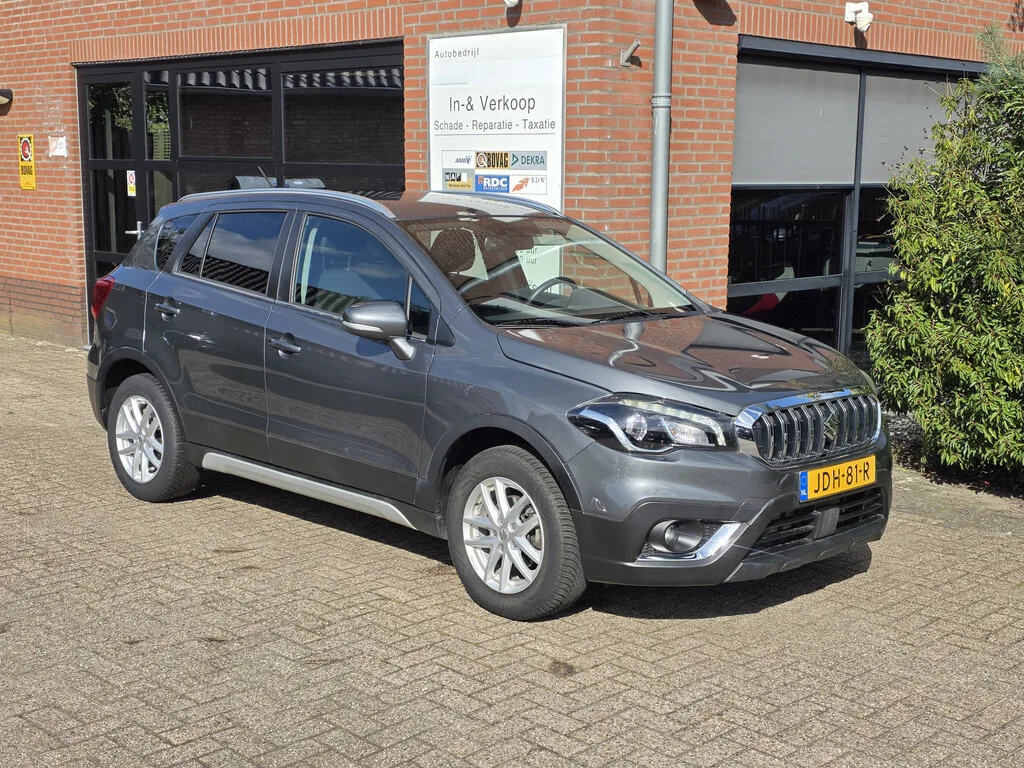 Suzuki SX4 (2019) — foto 1