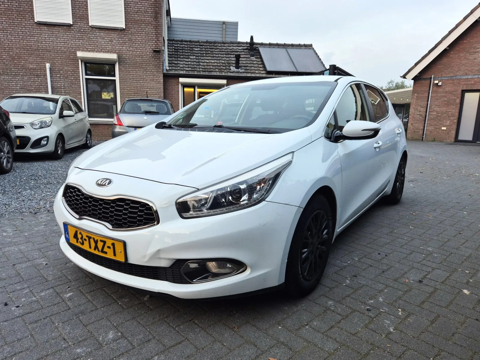Kia Ceed (2012) — foto 1