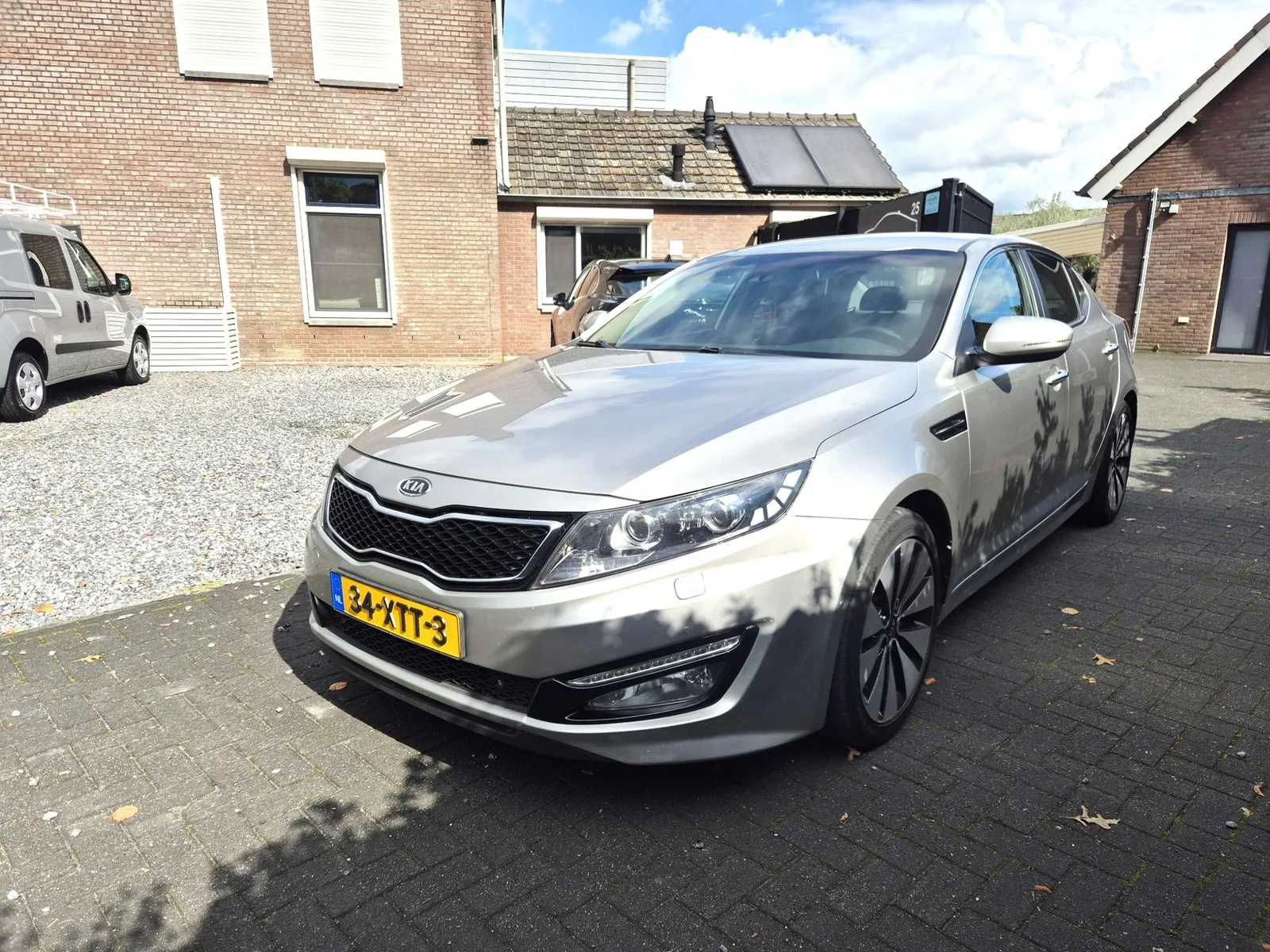 Kia Optima (2012) — foto 1
