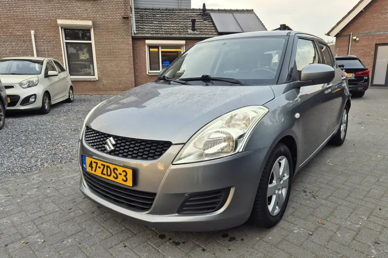 Suzuki Swift (2012)