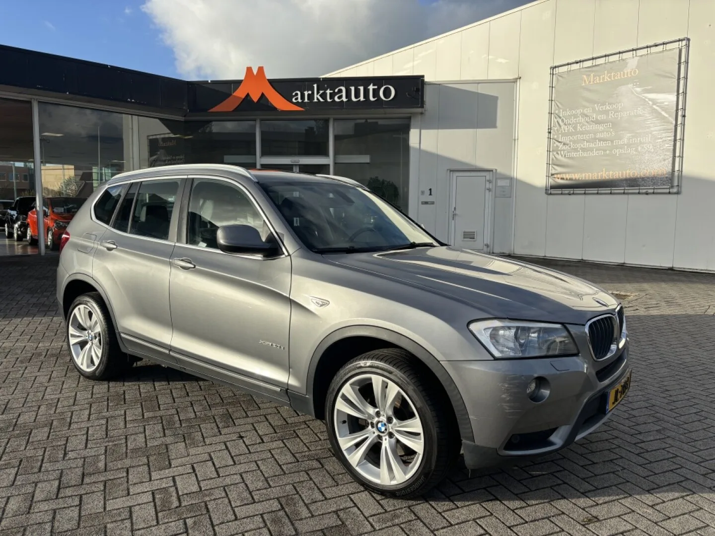 BMW X3 (2011) — foto 1