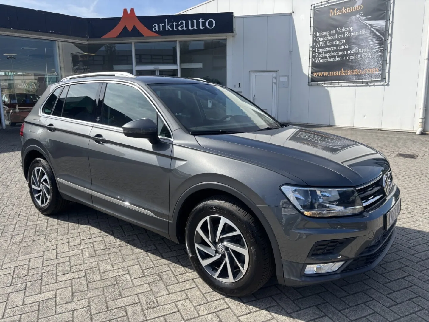 Volkswagen Tiguan (2017) — foto 1