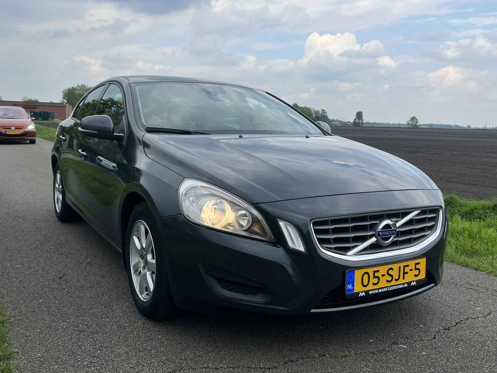 Volvo S60 (2011) — foto 1