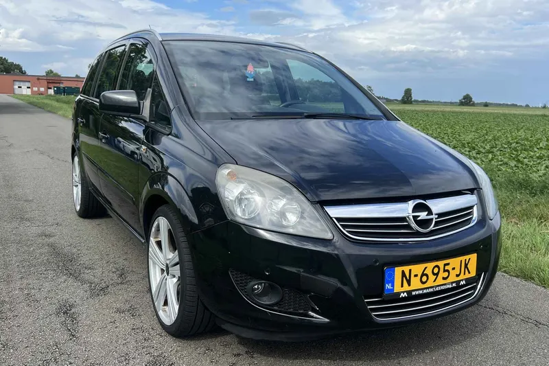Opel Zafira (2012)