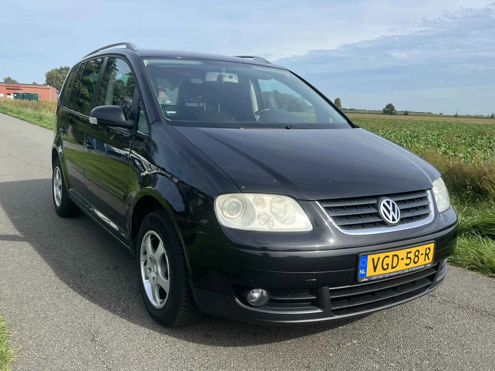 Volkswagen Touran (2005) — foto 1