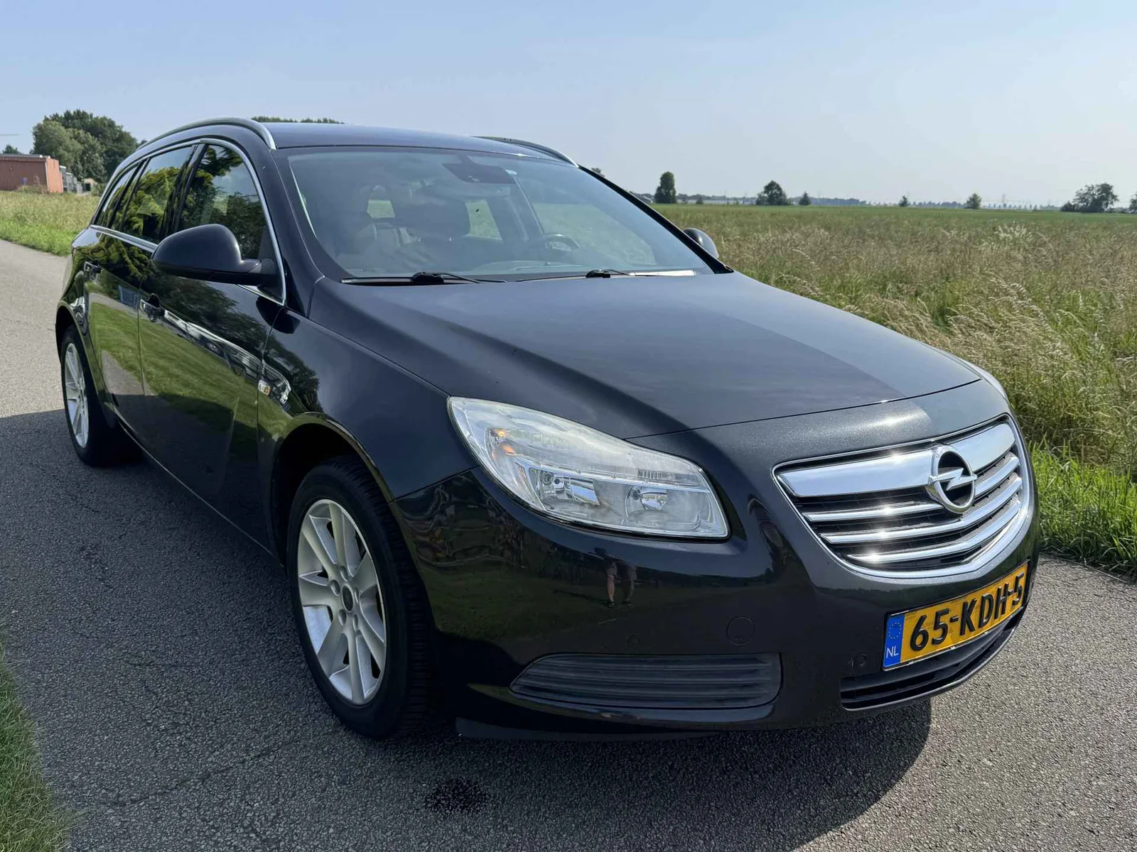 Opel Insignia (2009) — foto 1