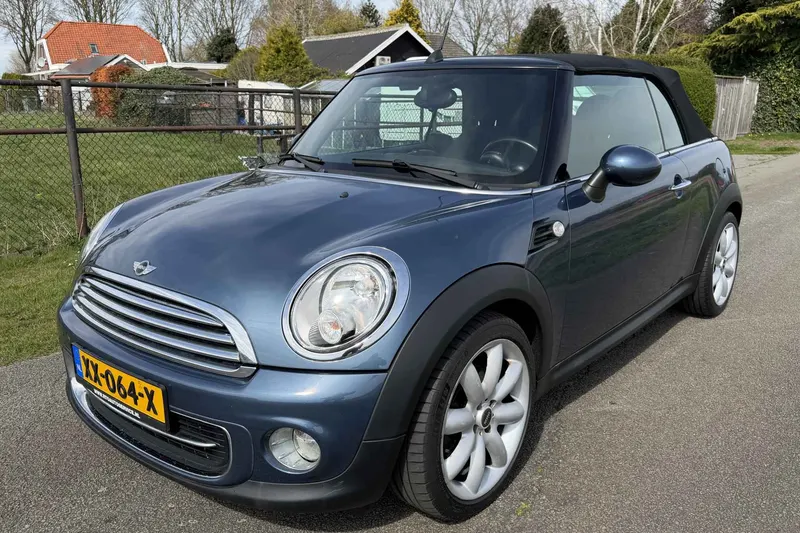 MINI Cooper (2011)