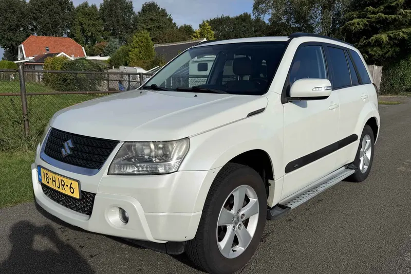 Suzuki Grand Vitara (2008)