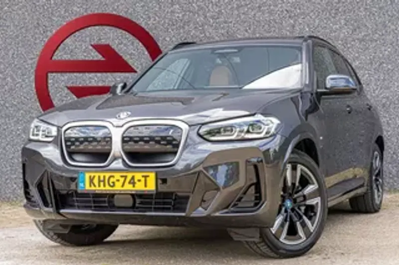 BMW iX3 (2022)