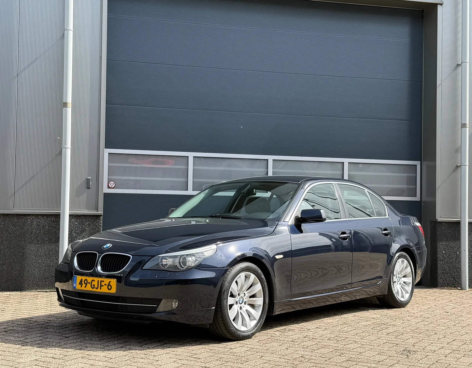 BMW 5-Serie (2008) — foto 1