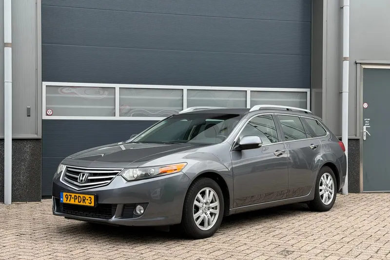 Honda Accord (2011)