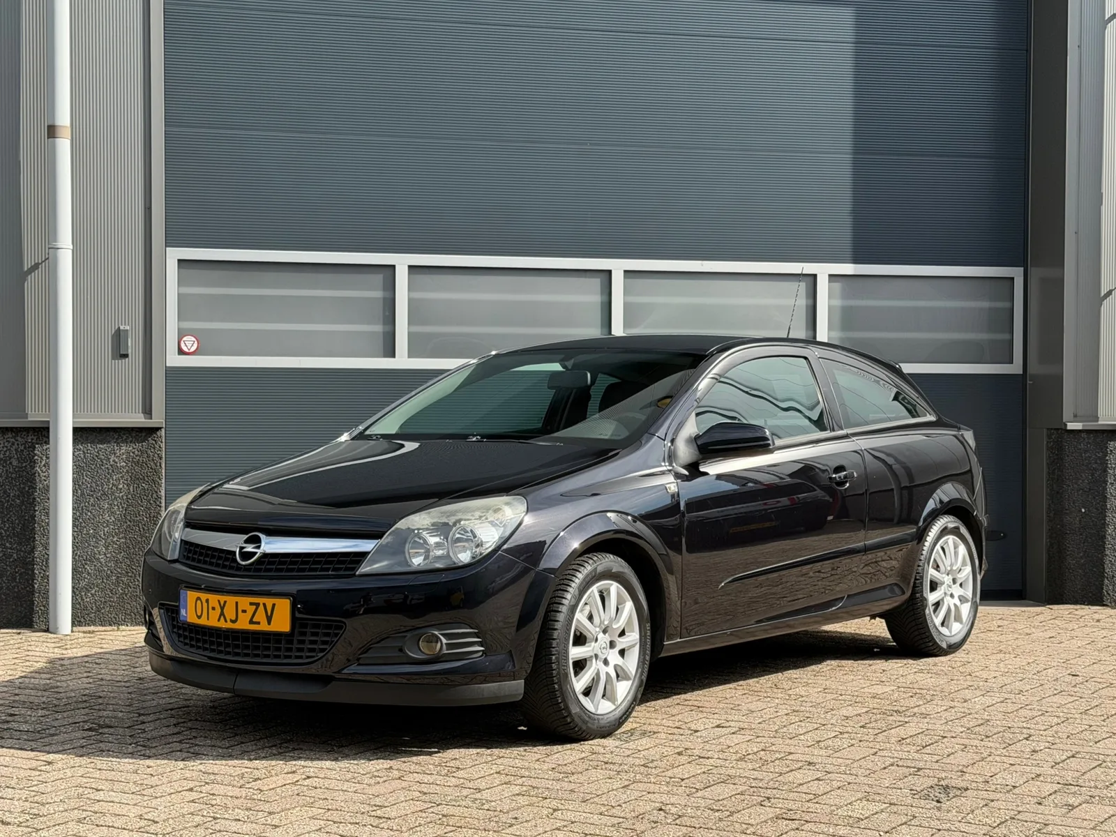 Opel Astra (2007) — foto 1