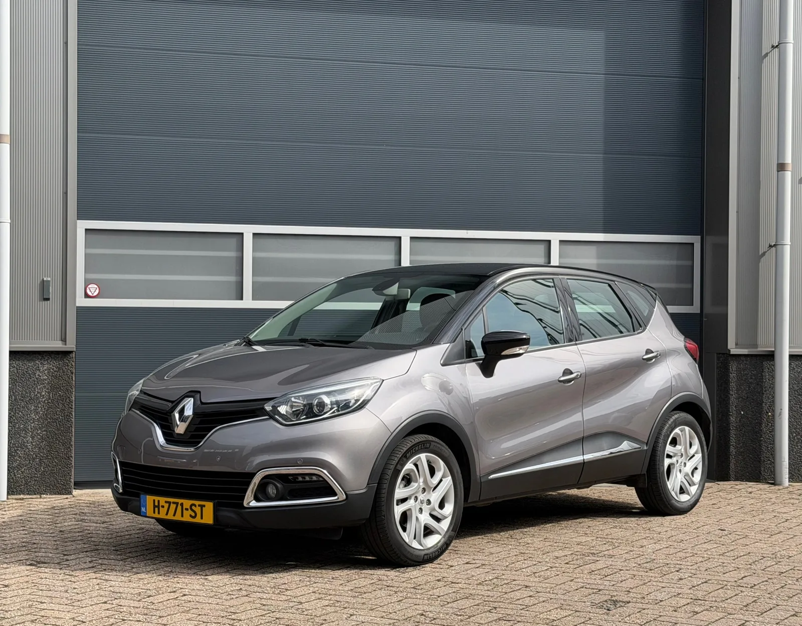 Renault Captur (2014) — foto 1