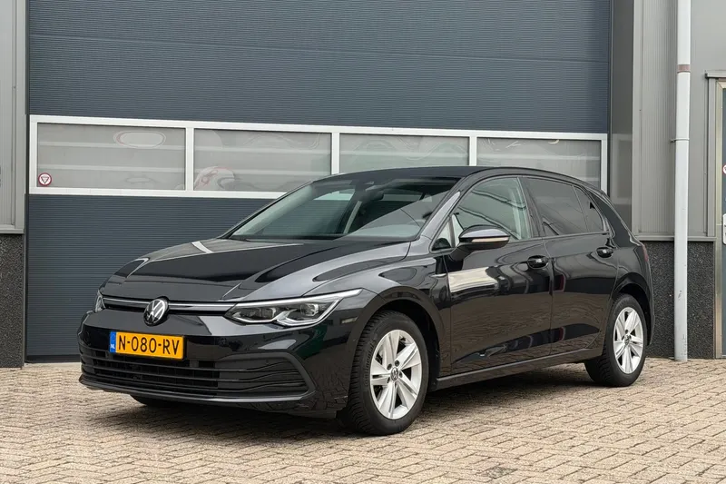 Volkswagen Golf (2021)