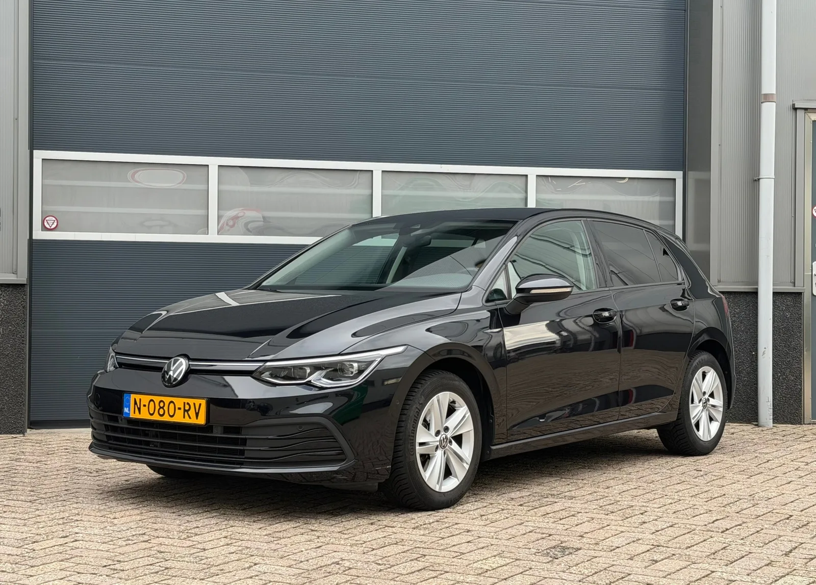 Volkswagen Golf (2021) — foto 1