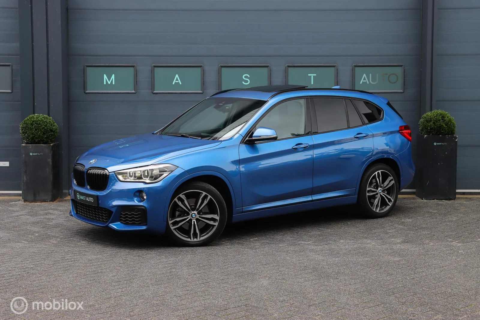 BMW X1 (2015) — foto 1