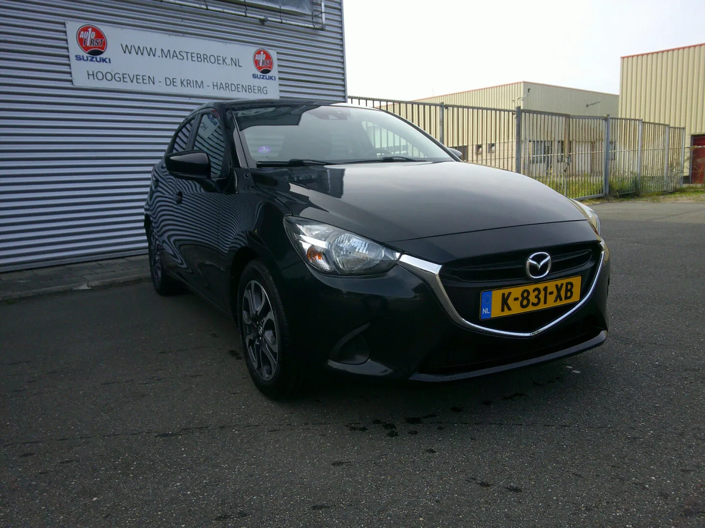 Mazda 2 (2018) — foto 1