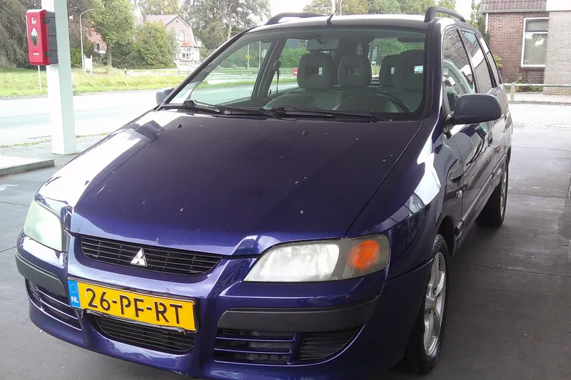 Mitsubishi Space Star (2004)