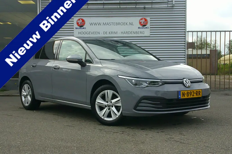 Volkswagen Golf (2022)