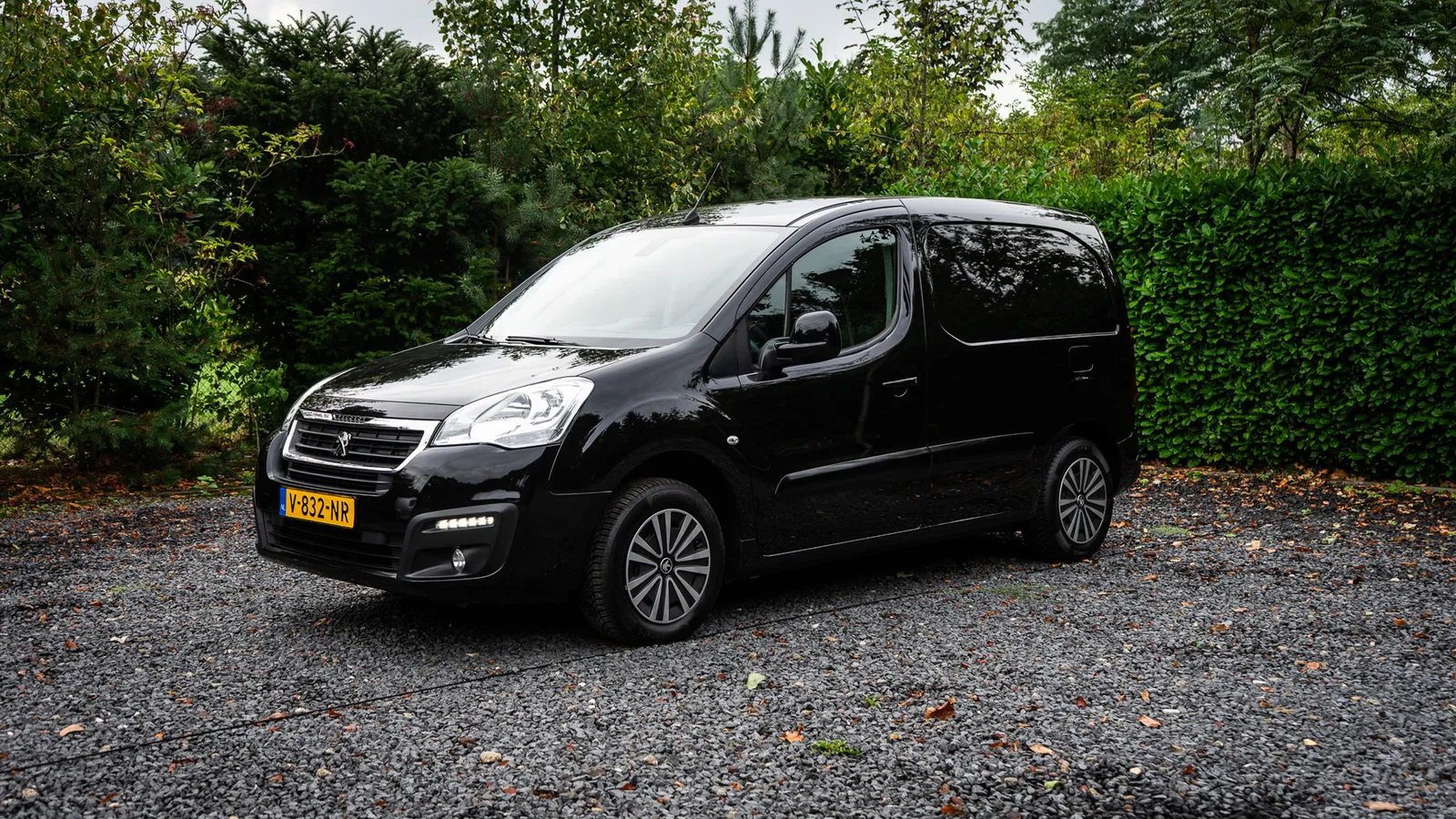 Peugeot Partner (2018) — foto 1
