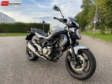 Suzuki SFV 650 Gladius (2012) — foto 1