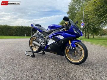Yamaha YZF-R6 (2008) — foto 1