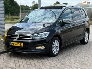 Volkswagen Touran (2016) — foto 1