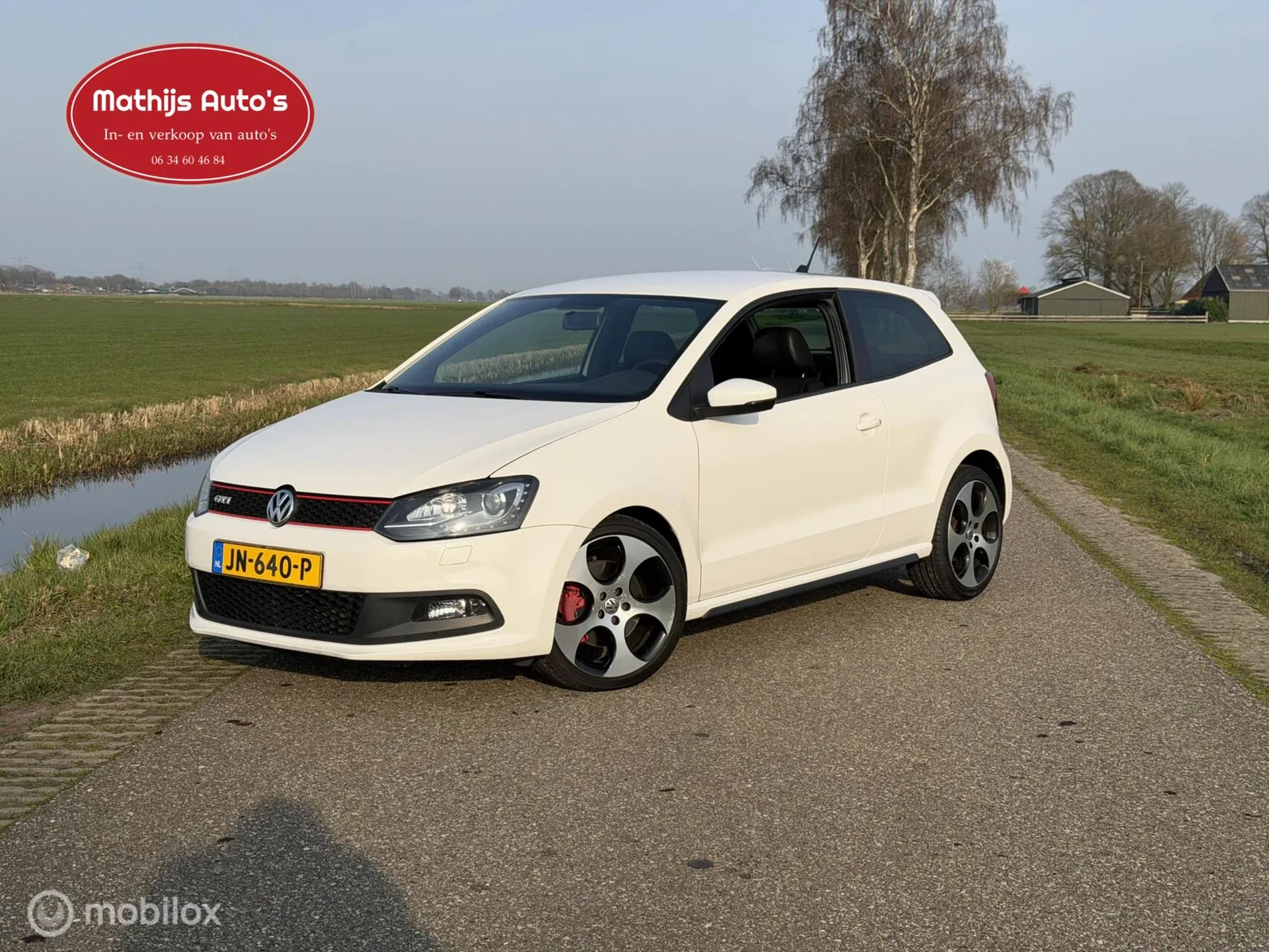 Volkswagen Polo (2011) — foto 1