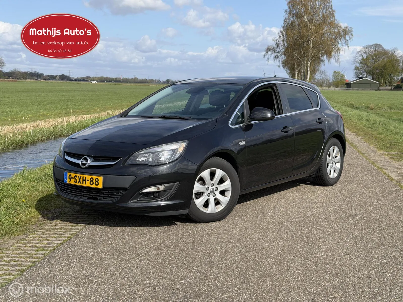 Opel Astra (2014) — foto 1