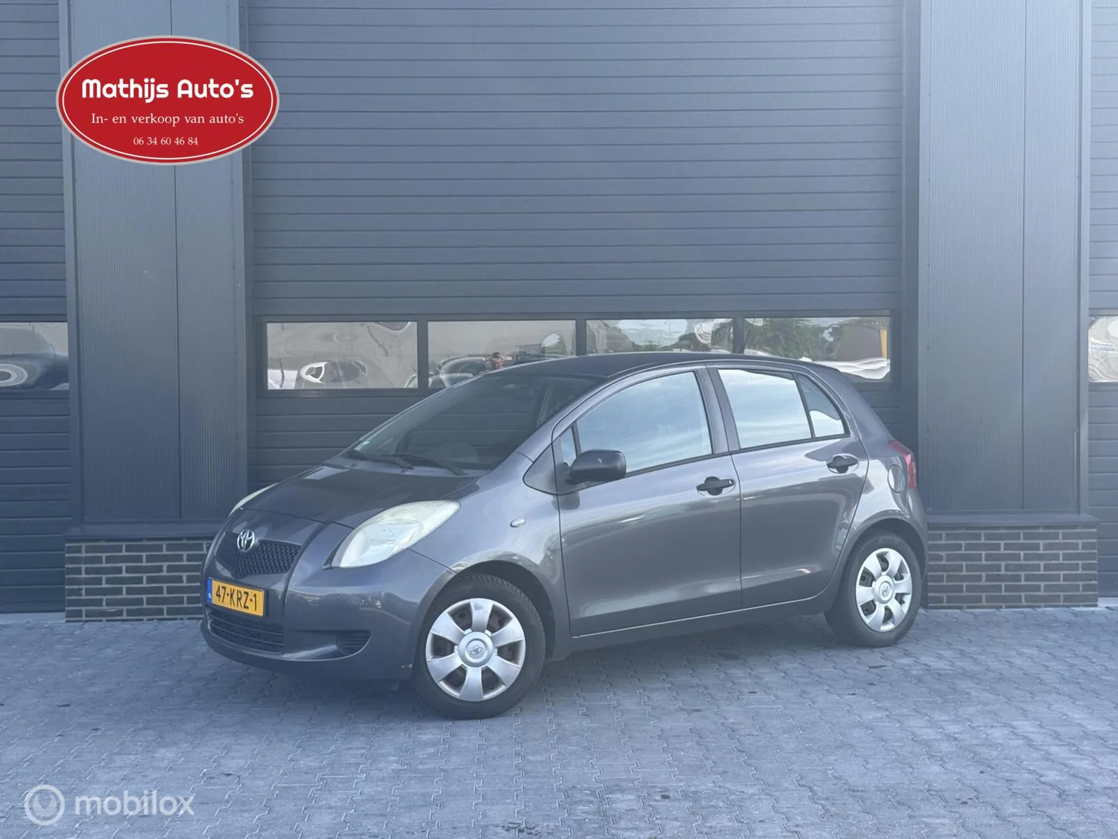 Toyota Yaris (2009) — foto 1
