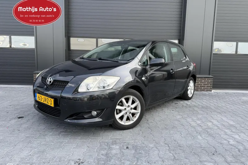 Toyota Auris (2009)