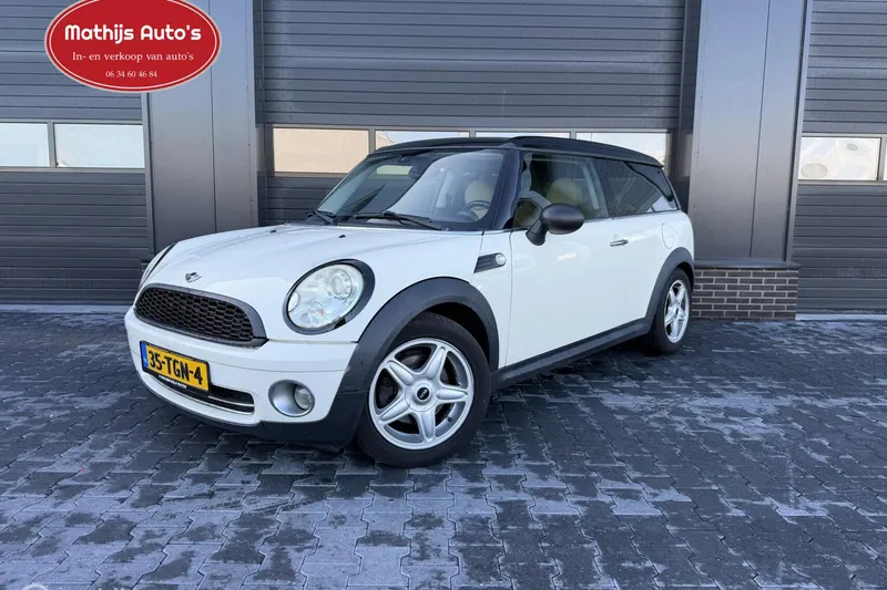MINI One (2009)