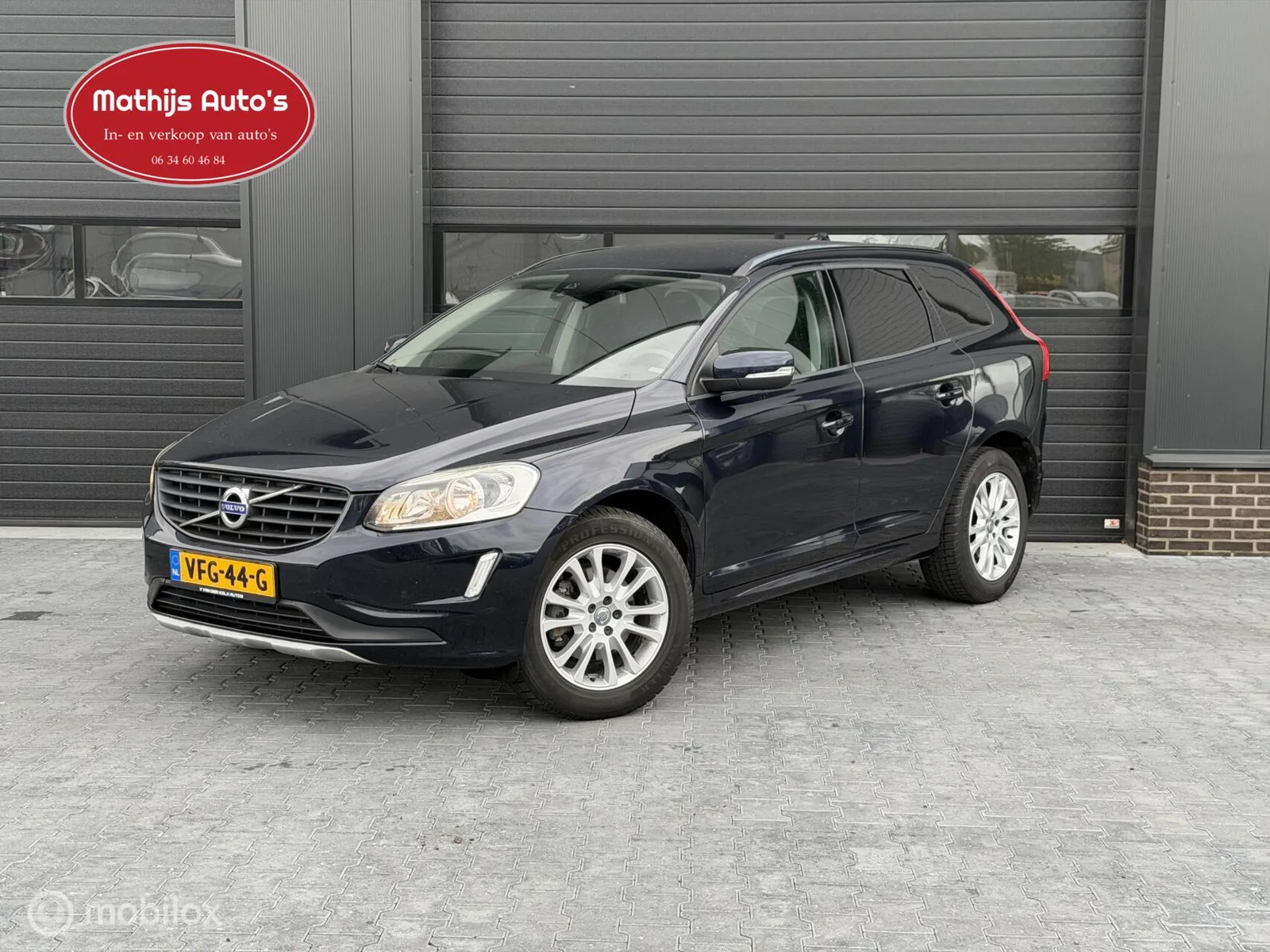 Volvo XC60 (2015) — foto 1