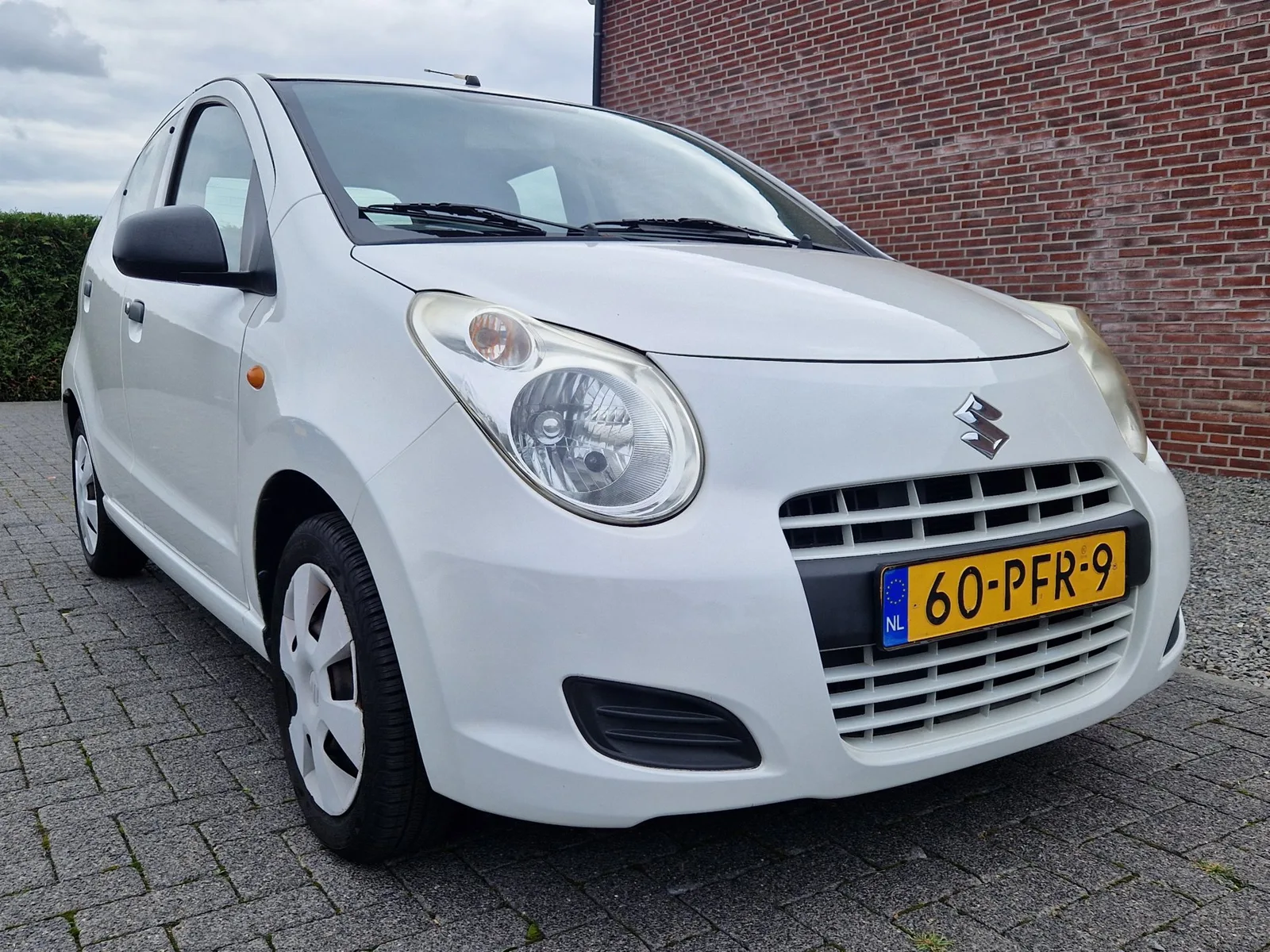 Suzuki Alto (2011) — foto 1