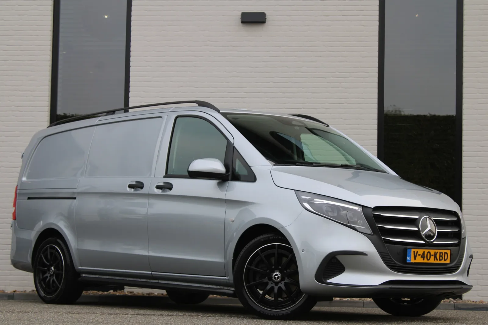 Mercedes-Benz Vito (2024) — foto 1