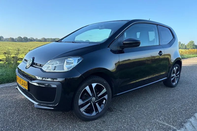 Volkswagen Up! (2016)