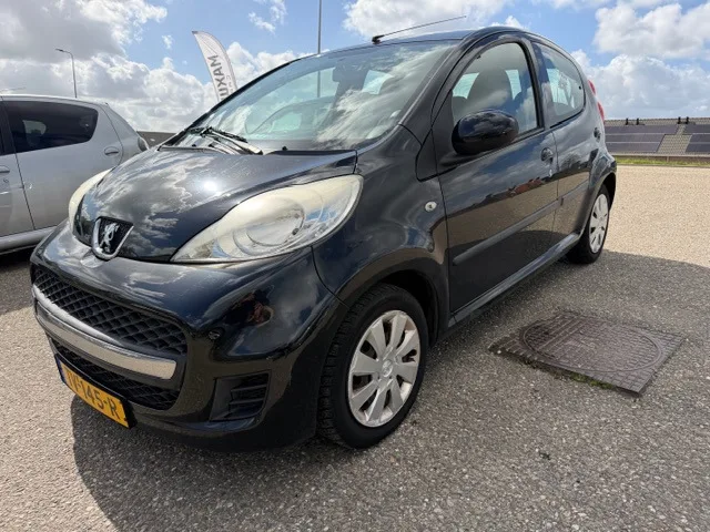 Peugeot 107 (2012) — foto 1