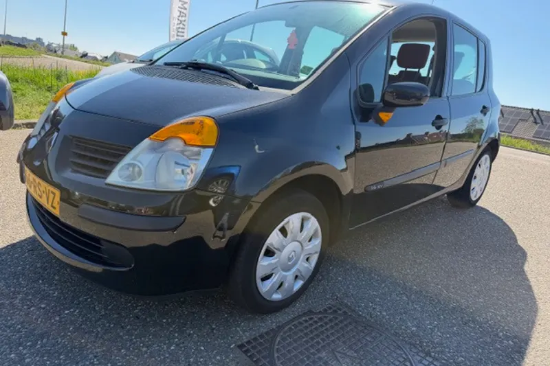 Renault Modus (2005)