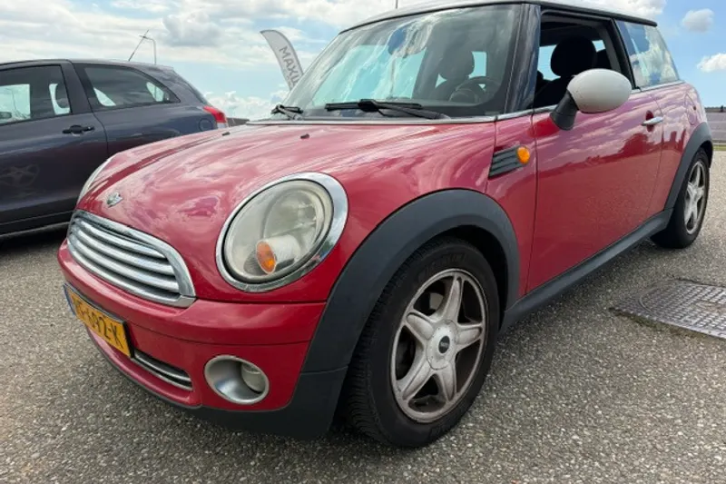 MINI Cooper (2007)