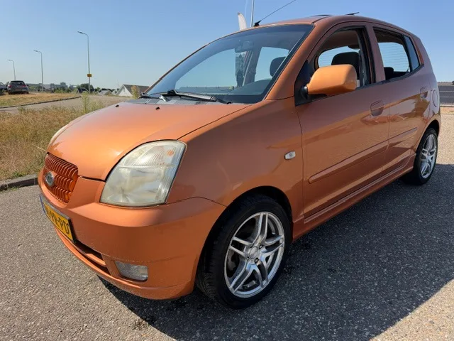 Kia Picanto (2004) — foto 1