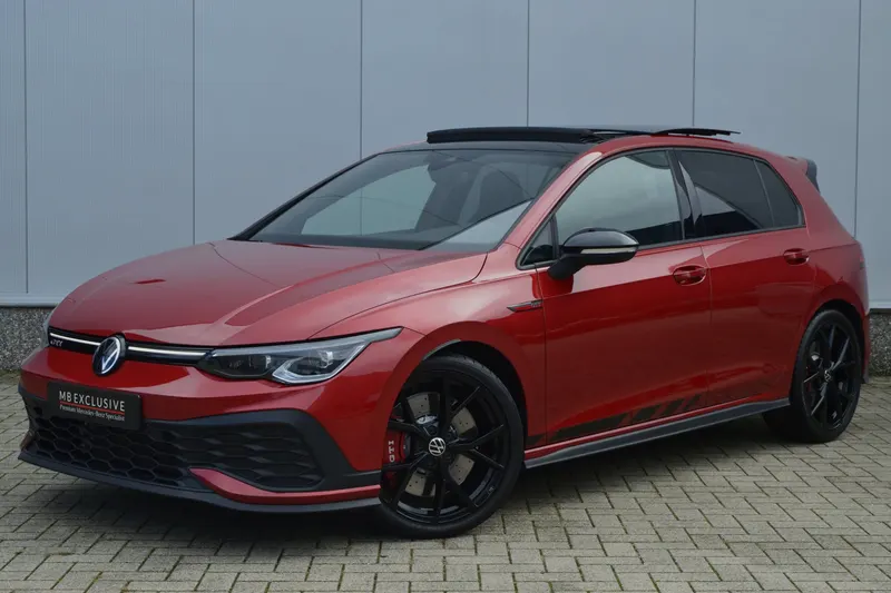 Volkswagen Golf (2023)