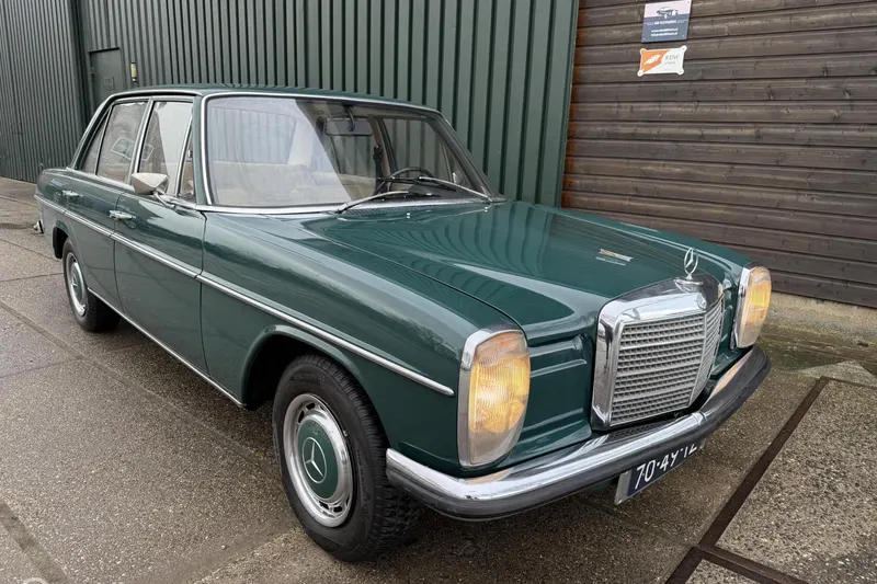 Mercedes-Benz 200-Serie (1972)