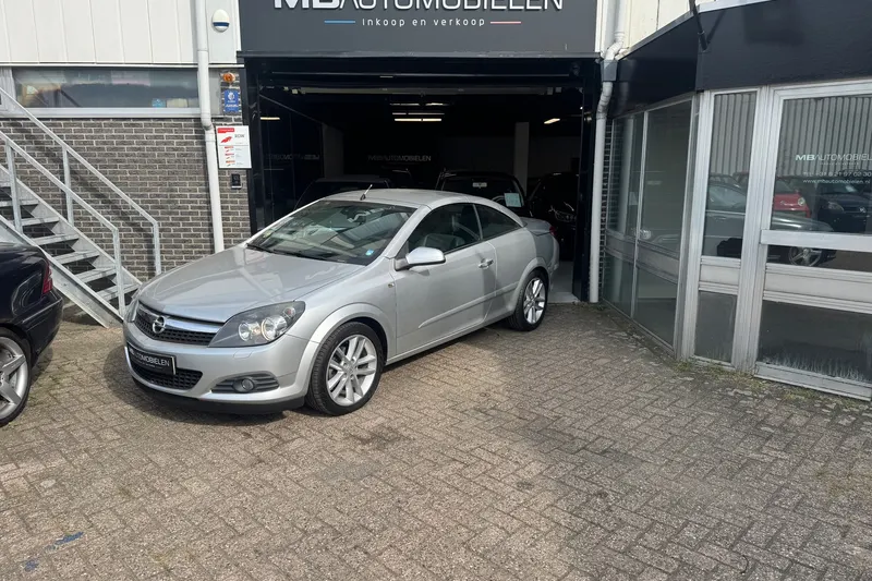 Opel Astra (2007)
