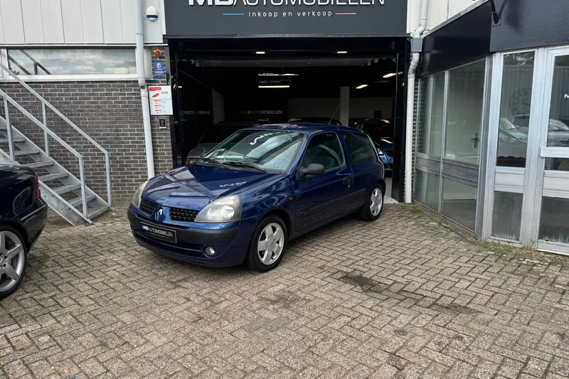 Renault Clio (2002)