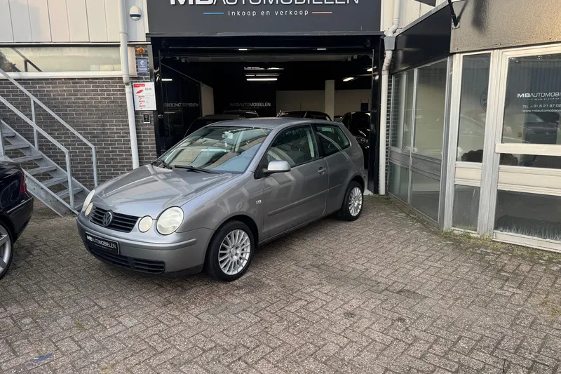 Volkswagen Polo (2004)