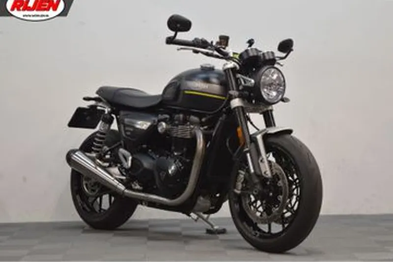 Triumph Speed Twin 1200 (2023)