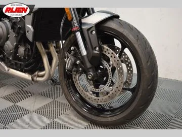 Triumph Trident 660 (2023) — foto 1