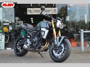 Suzuki GSX-8T (2026) — foto 1