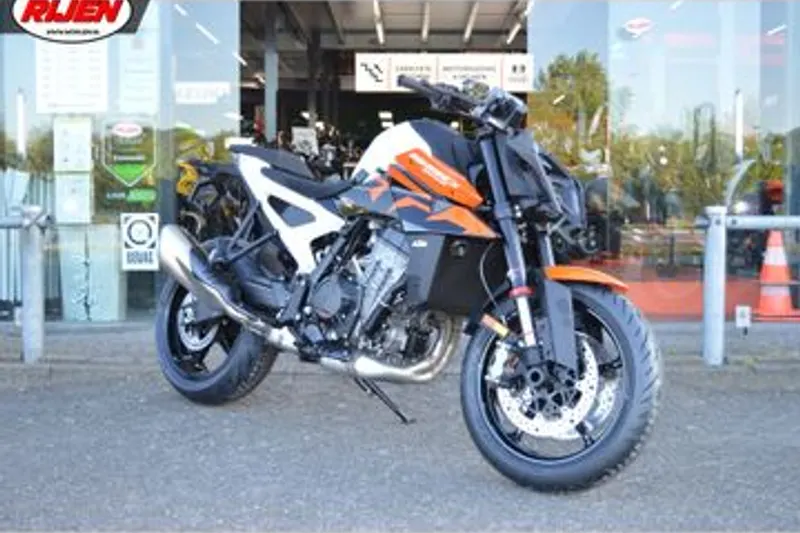 KTM 990 Duke (2026)